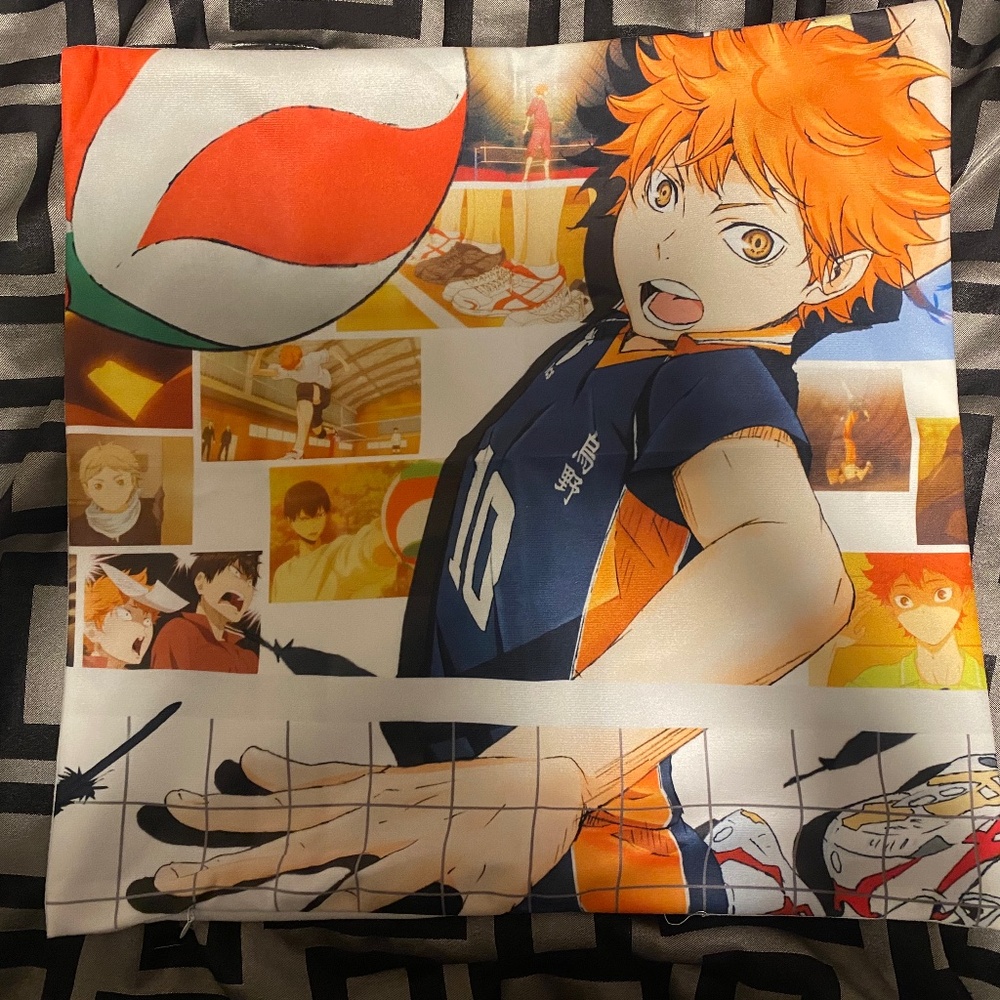 Pillow case with Haikyuu graphic